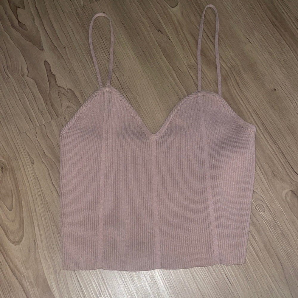 Cropped tank top, size medium